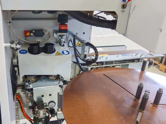 Single Sided Edgebanders BIESSE AKRON 1330