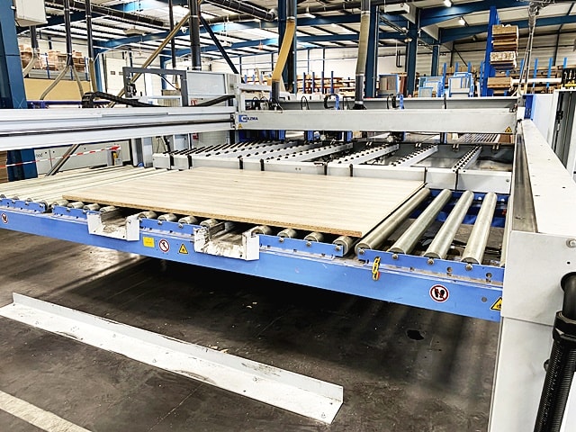 Scie À Panneaux À Chargement Automatique HOLZMA HPL 430/43/22