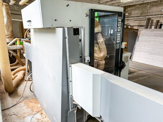 Máquina flexible de perforación BIESSE SKIPPER V31