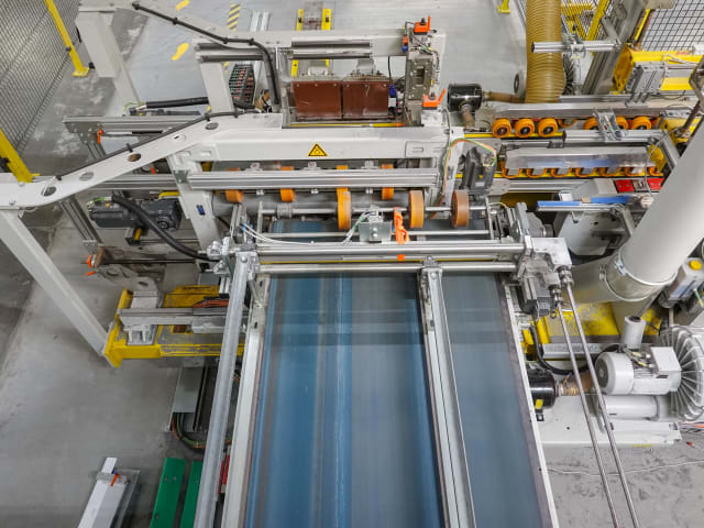 Squaring Lines KRAFT + AVERCON + FRAXINUS FLOORING PRODUCTION LINE