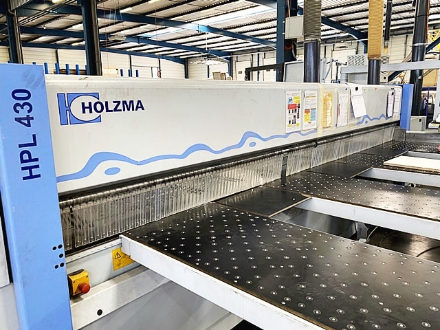 Scie À Panneaux À Chargement Automatique HOLZMA HPL 430/43/22