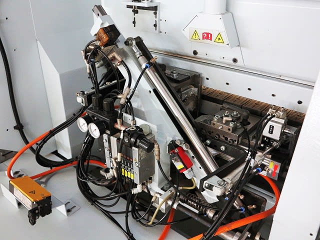 Einseitige Kantenanleimmaschine BRANDT KDF 770