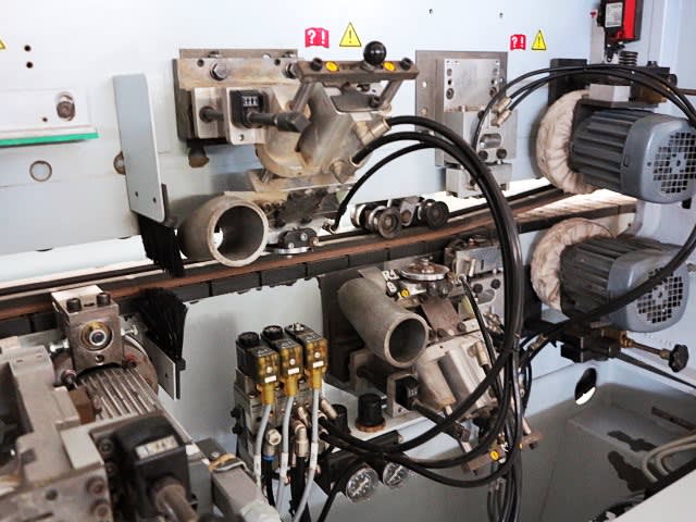 Einseitige Kantenanleimmaschine BRANDT KDF 670 PROFILINE