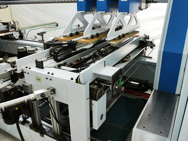 Durchlaufbohr- und Dübeleintreibanlage WEEKE + BARGSTEDT PROFILINE BST 750; P TTL401/12