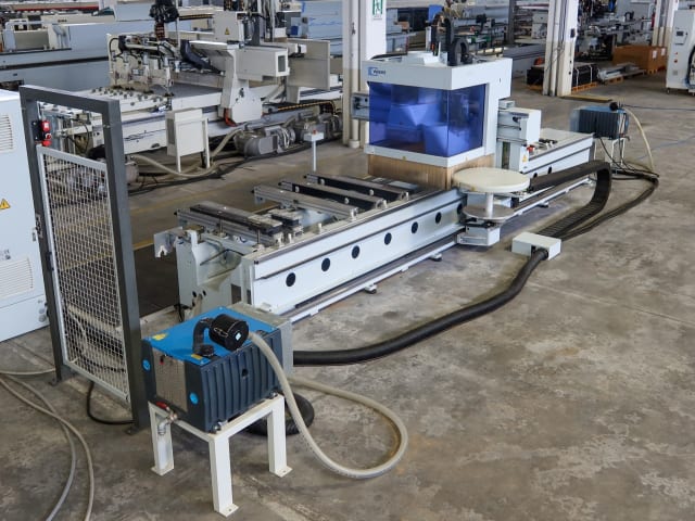 CNC Machine Centers With Pod And Rail WEEKE VENTURE 4XL