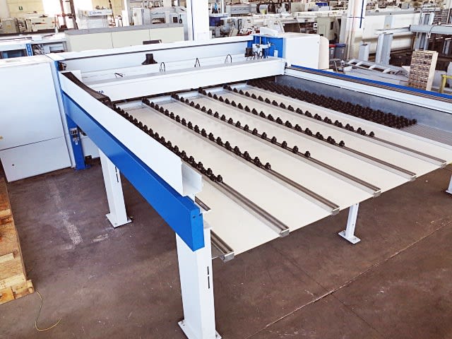 Plattensäge – Beschickung von vorne HOLZMA HPP 510/43/43 PROFILINE