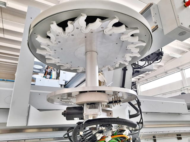 Centra Obróbcze Z Płaskim Stołem Nesting WEEKE VANTAGE 200/510
