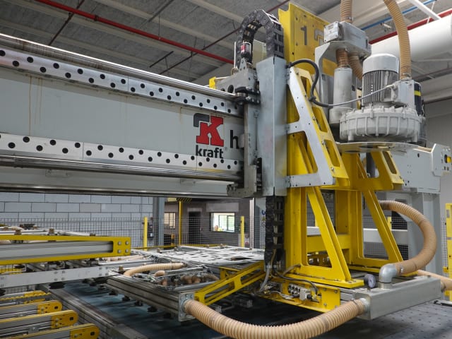 Squaring Lines KRAFT + AVERCON + FRAXINUS FLOORING PRODUCTION LINE