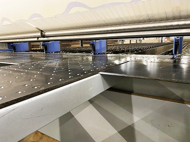 Beam panel saw with automatic warehouse HOLZMA HPP 380/43/43 + TLF