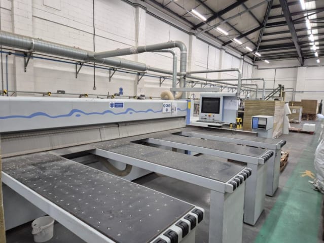 Plattensäge – Beschickung von vorne HOLZMA HPP250/43/43