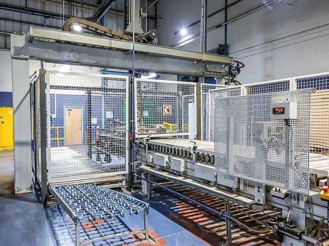 Ligne De Façonnage–Placage HOMAG KFL 526/9/A3/25