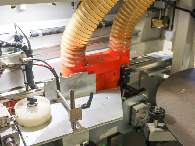 Einseitige Kantenanleimmaschine HOLZHER STREAMER 1057
