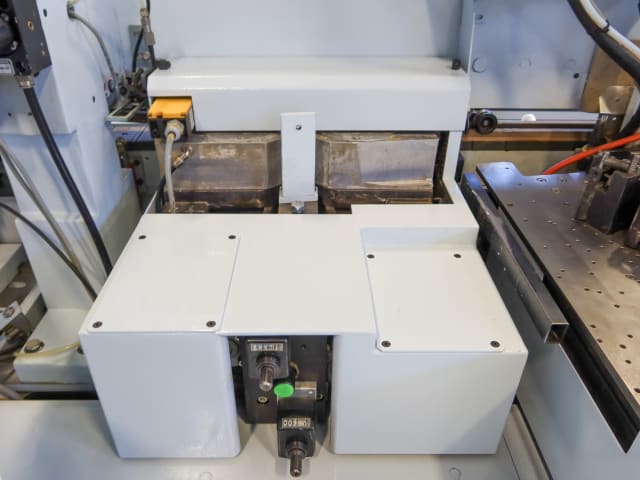Máquina De Colar Bordos Simples HOMAG KAR 310/9/A20/S2