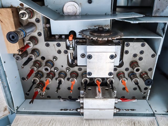 CNC Machine Centres With Pod And Rail WEEKE VENTURE 3