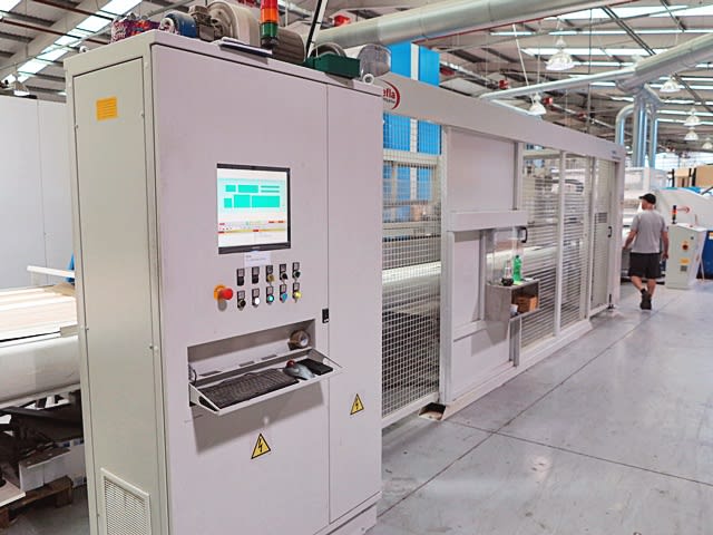 Presslinie WEMHOENER + CEFLA VARIOPRESS PROFESSIONAL 3000