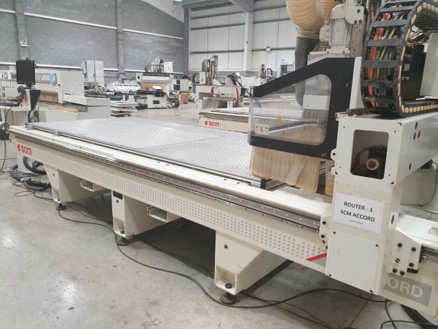 CNC Machine Center with NESTING Table SCM ACCORD 3615