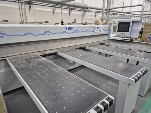 Plattensäge – Beschickung von vorne HOLZMA HPP250/43/43