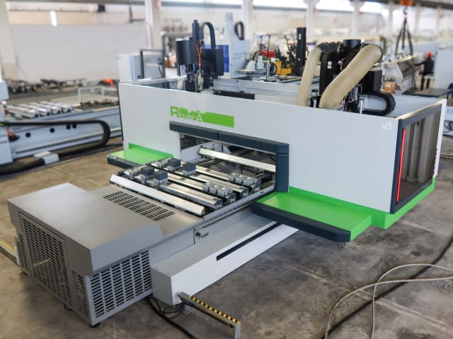 Bearbeitungszentrum mit Kantenverleimung BIESSE ROVER A 1842 EDGE