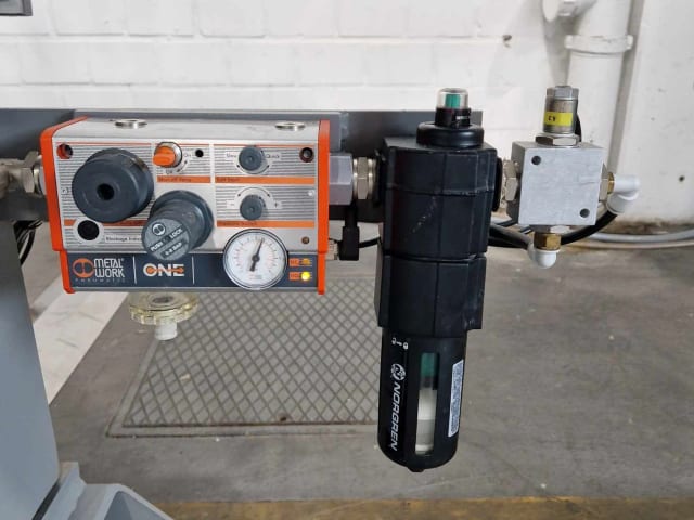 Vertical CNC Machine Centres BIESSE SKIPPER V31