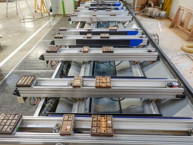 CNC Machine Centres With Pod And Rail BIESSE ROVER 30 L 2
