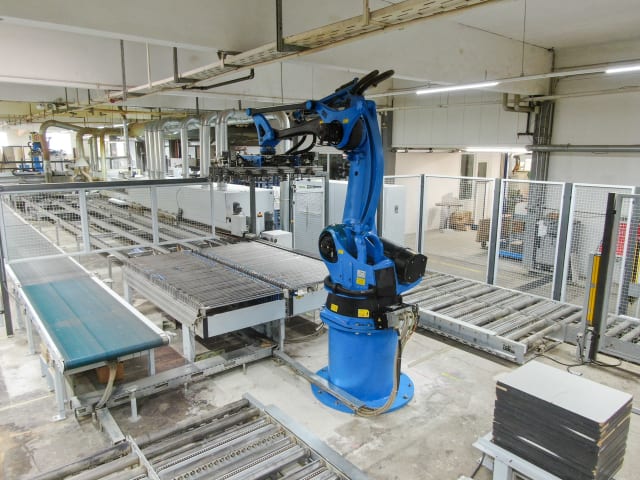 Pierwsza partia okleinowania HOMAG + KUKA KFL10 + KR