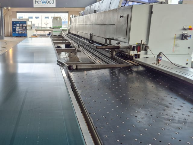 Plaqueuses de chants unilaterales avec automatisation HOMAG + LIGMATECH KAL 310 + ZHR 05
