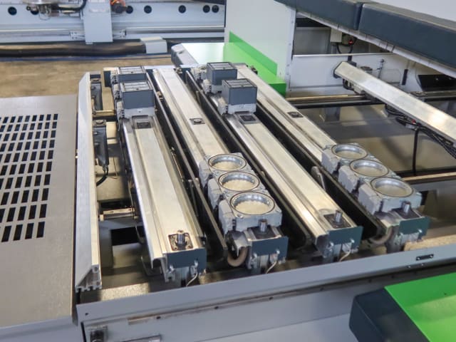 Bearbeitungszentrum mit Kantenverleimung BIESSE ROVER A 1842 EDGE