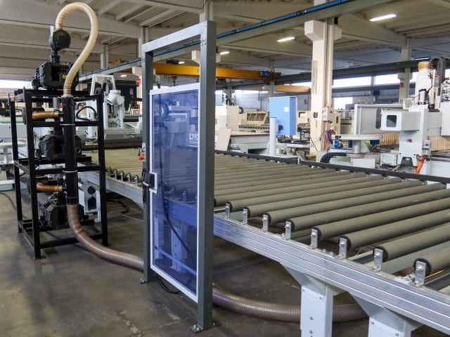 네스팅 작업대가 있는 머시닝 센터 WEEKE BHP 200 / VANTAGE 714