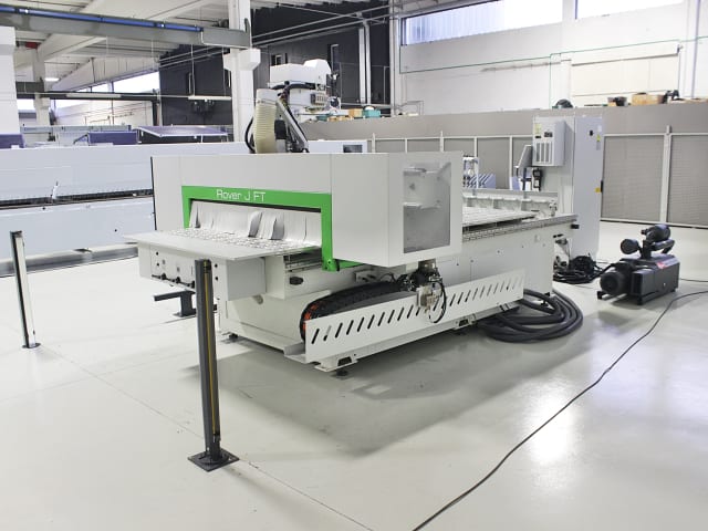 Centro di lavoro con piano NESTING BIESSE ROVER J FT 1530