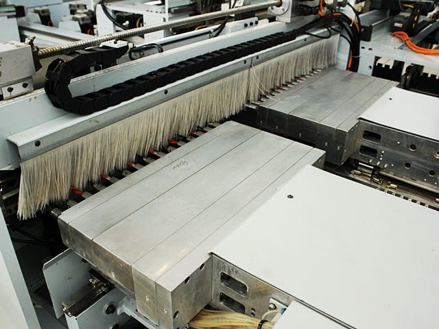 Durchlaufbohr- und Dübeleintreibanlage WEEKE + BARGSTEDT PROFILINE BST 750; P TTL401/12