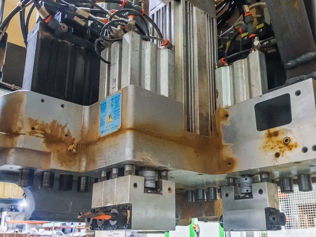 CNC Machine Centers With Pod And Rail BIESSE ROVER 35 L2