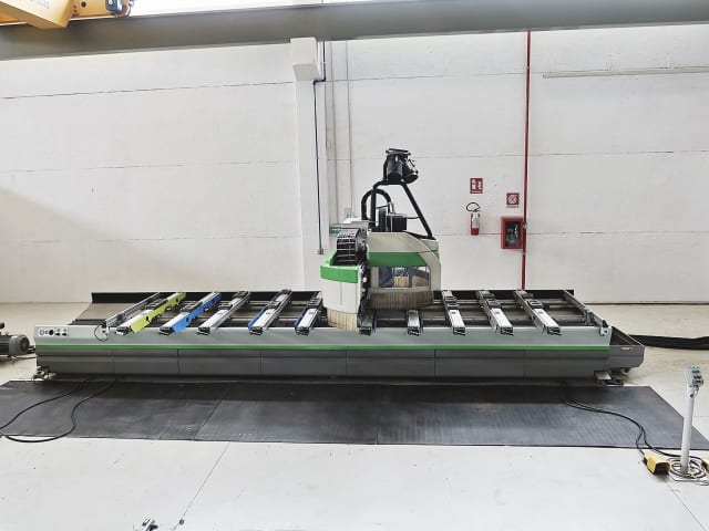 真空吸盘式加工中心 BIESSE ROVER 37 XL