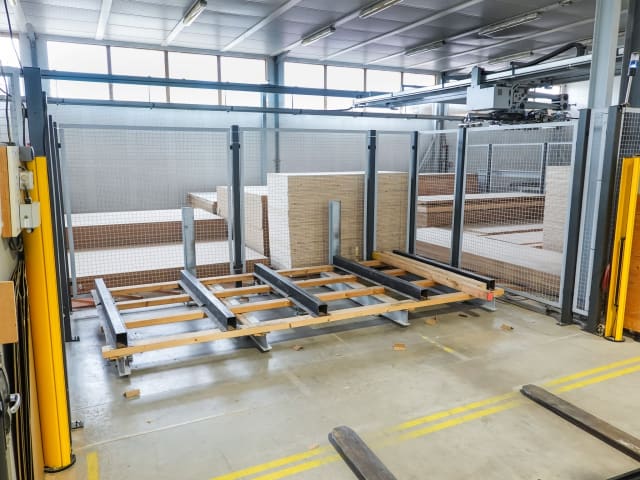 Seccionadoras con almacén automático BARGSTEDT + HOLZMA HPP 380/43/43