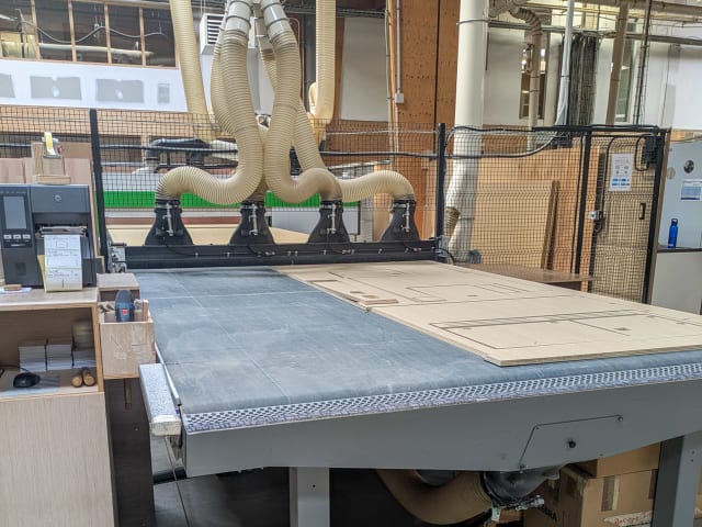 CNC Machine Center with NESTING Table BIESSE ROVER B FT 2243