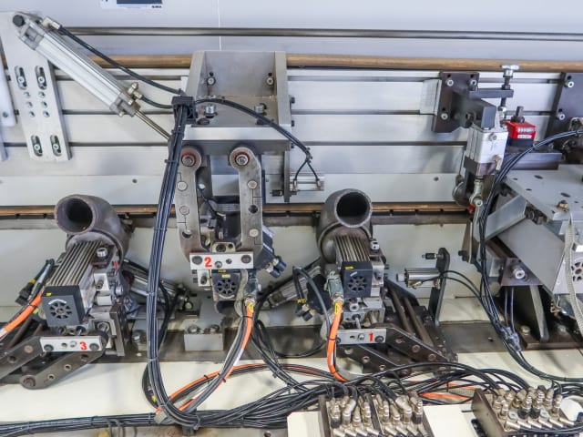 Односторонний Кромкооблицовочный Станок IMA ADVANTAGE 400L