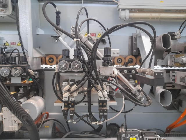 Plaqueuses De Chants Unilaterales BRANDT KDF 440