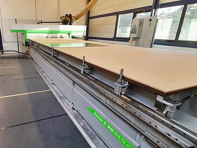 Centre d'usinage avec table NESTING BIESSE ROVER A 2264 G FT