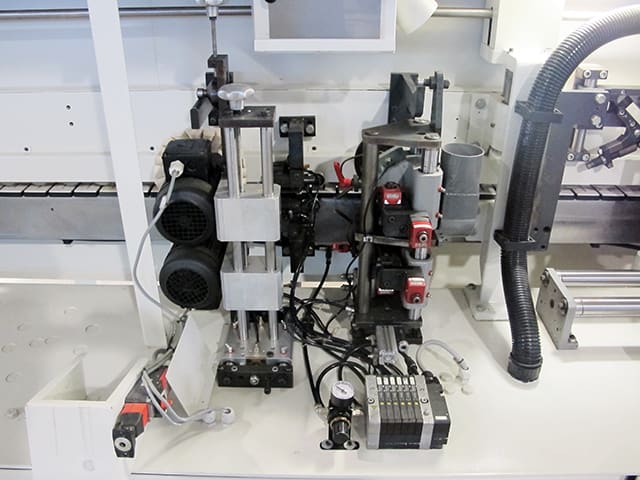 Einseitige Kantenanleimmaschine IMA ADVANTAGE 60