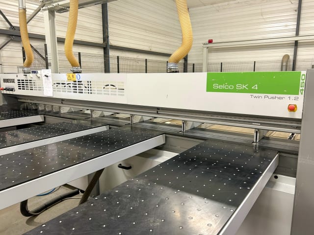 자동 창고가있는 빔 패널 톱 BIESSE SELCO SK 450