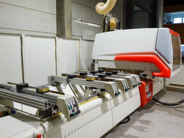 Centre d'usinage à ventouses SCM TECH Z2