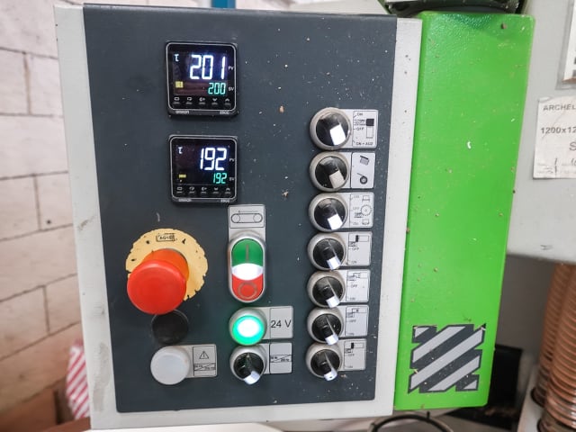 Bordatrice Singola BIESSE JADE 225