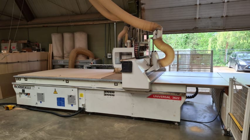 Centro De Mecanizado Con Superficie Nesting MORBIDELLI UNIVERSAL 3622 NESTING CELL