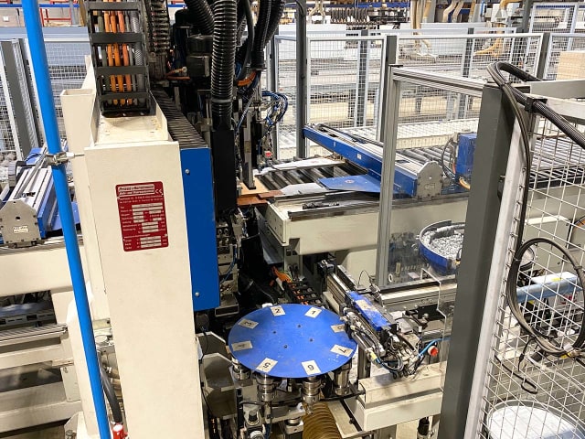 钻孔与嵌入生产线 PRIESS BAT-DTW-CNC