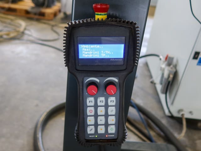 Centro di lavoro a 5 assi BIESSE ROVER A 1532