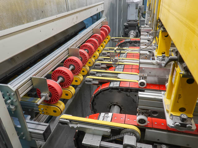 Squaring Lines KRAFT + AVERCON + FRAXINUS FLOORING PRODUCTION LINE