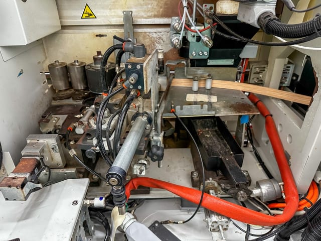 Einseitige Kantenanleimmaschine BIESSE AKRON 1440 A