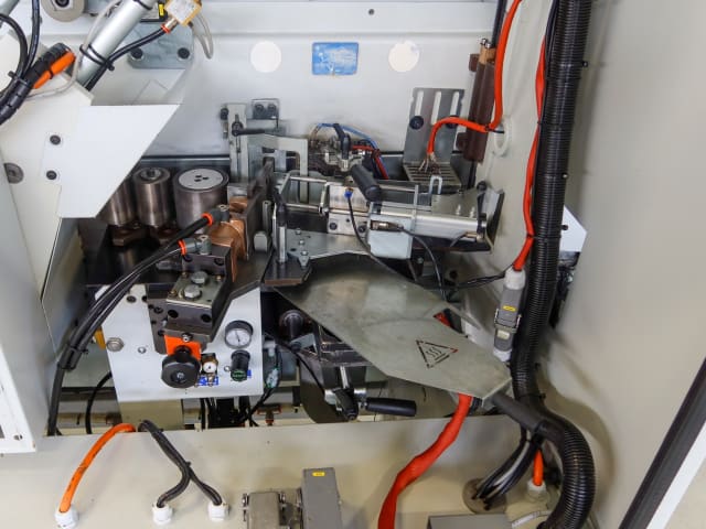 Máquina De Colar Bordos Simples BIESSE JADE 240