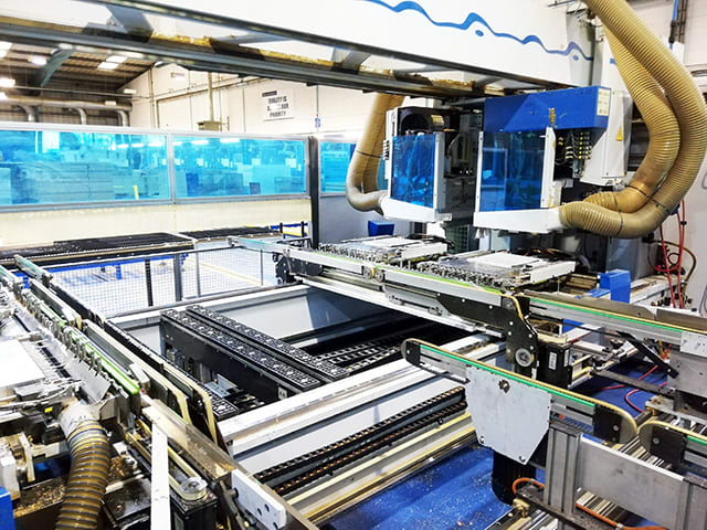 Elastyczna wiertarko-wklejarka WEEKE BHT 500