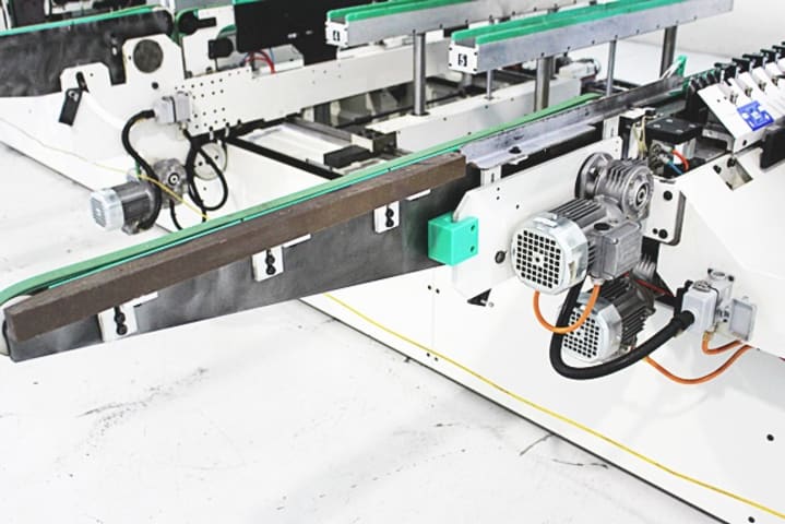 灵活钻孔 MORBIDELLI AUTHOR 912