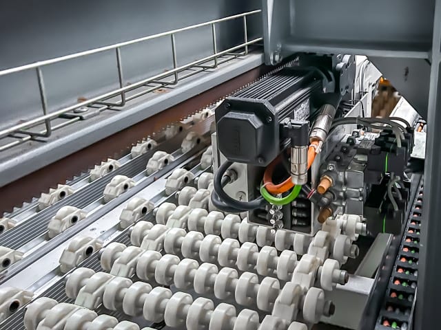 Распиловочный Станок С Автоматической Загрузкой SCHELLING FH6 430
